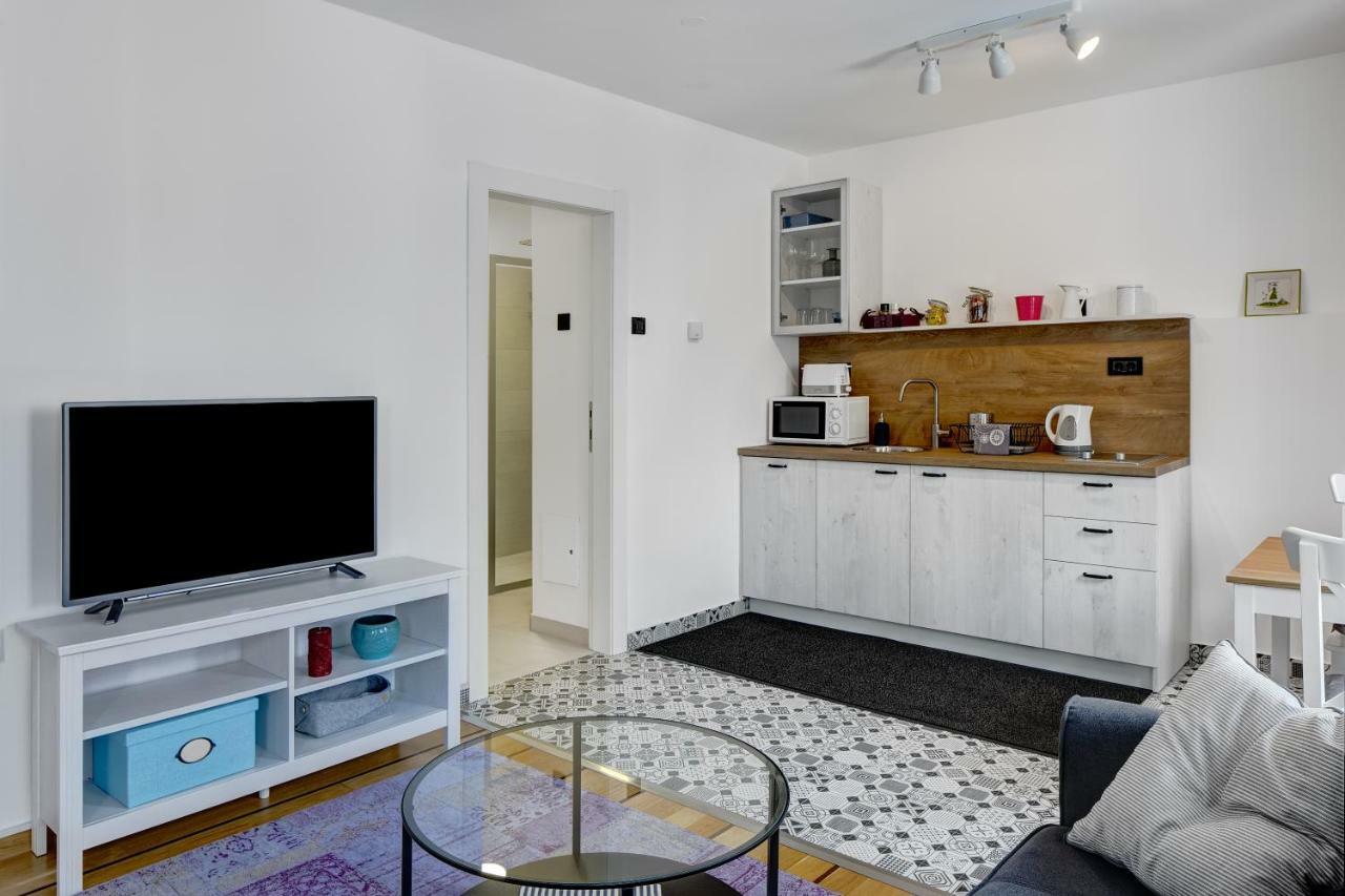 Apartments Viola Загреб Екстер'єр фото